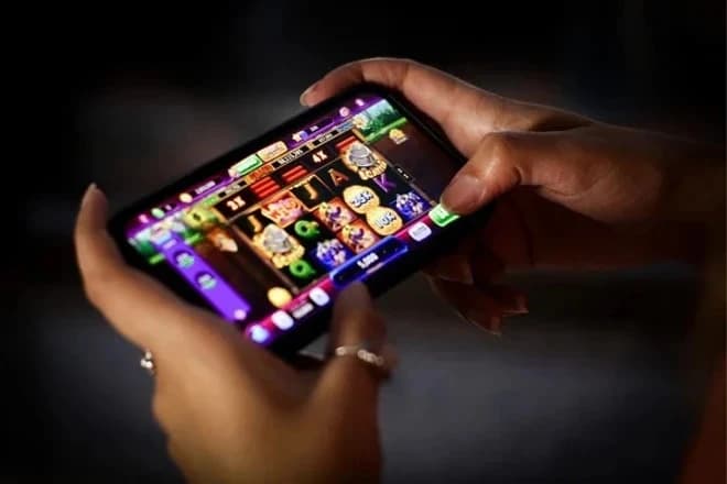 Study shows Brazilian families lost $12.5 billion on gambling in 2025