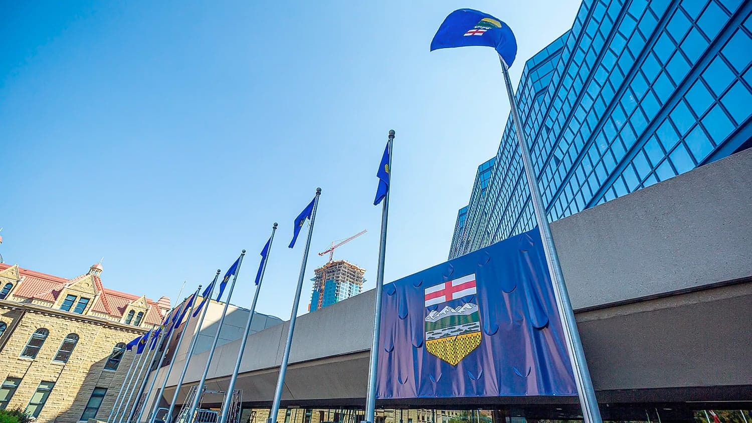 Alberta's regulated iGaming market reaches 50 sites as crackdown on unlicensed operators begins
