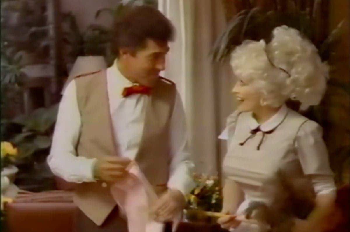 Steve Wynn Talks Golden Nugget Commercial With Dolly Parton, a ‘Deliciously Gifted Woman’